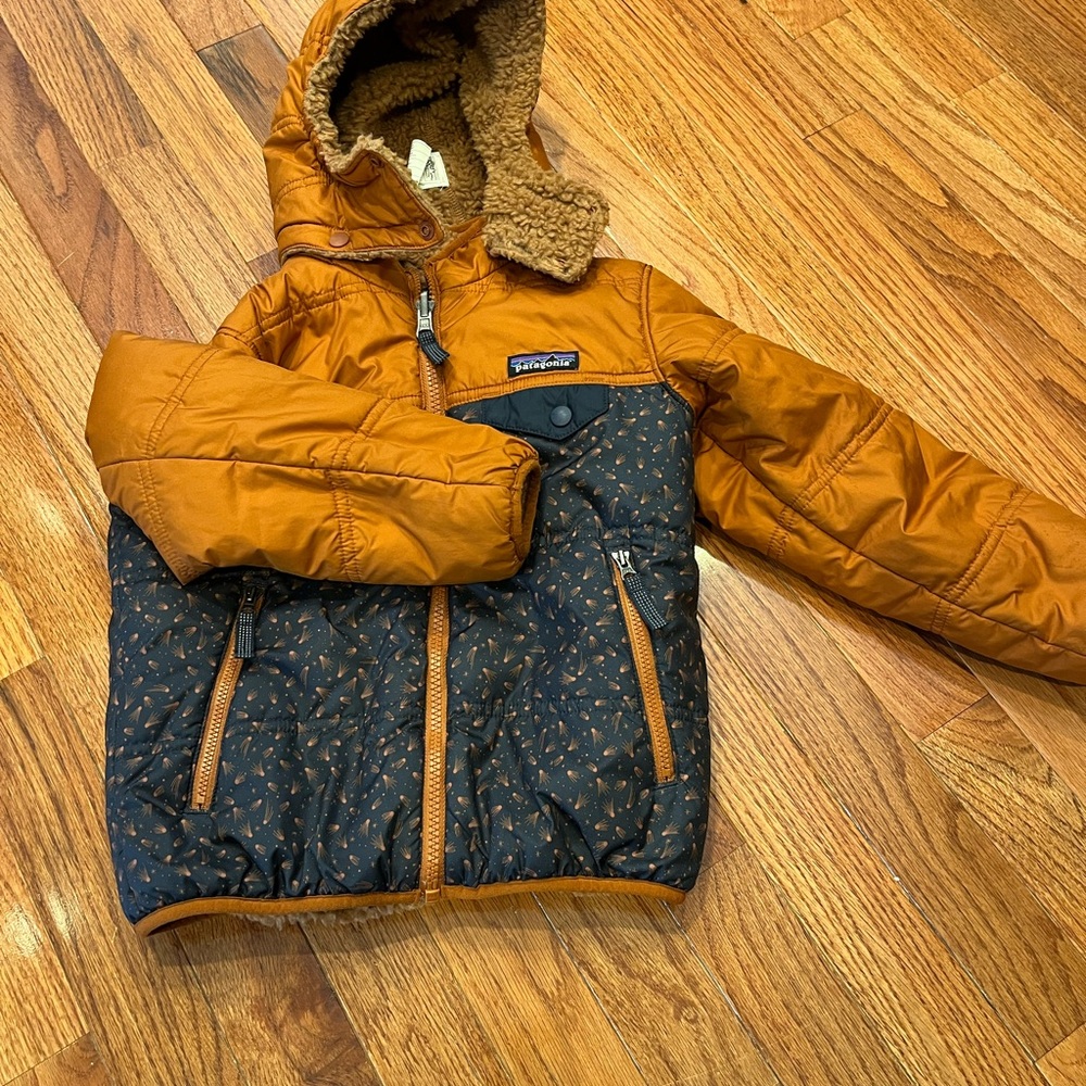 Kids' Orange and Navy Patagonia Reversible Tribbles Jacket Size 5T